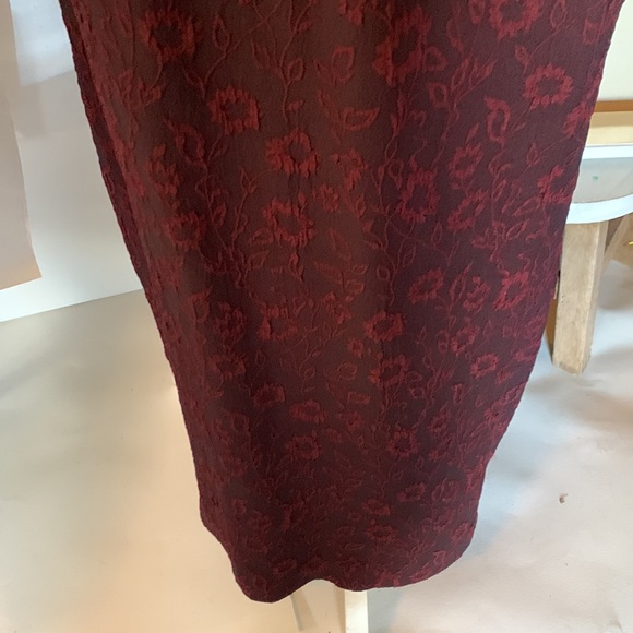 Very Unique JW Skirt - Picture 7 of 8